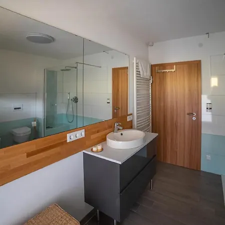Am Waldrand Apartment *